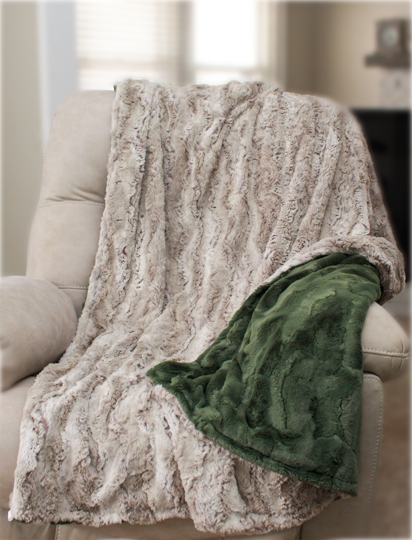 Sandshell Rabbit Minky Blanket, Adult Blanket