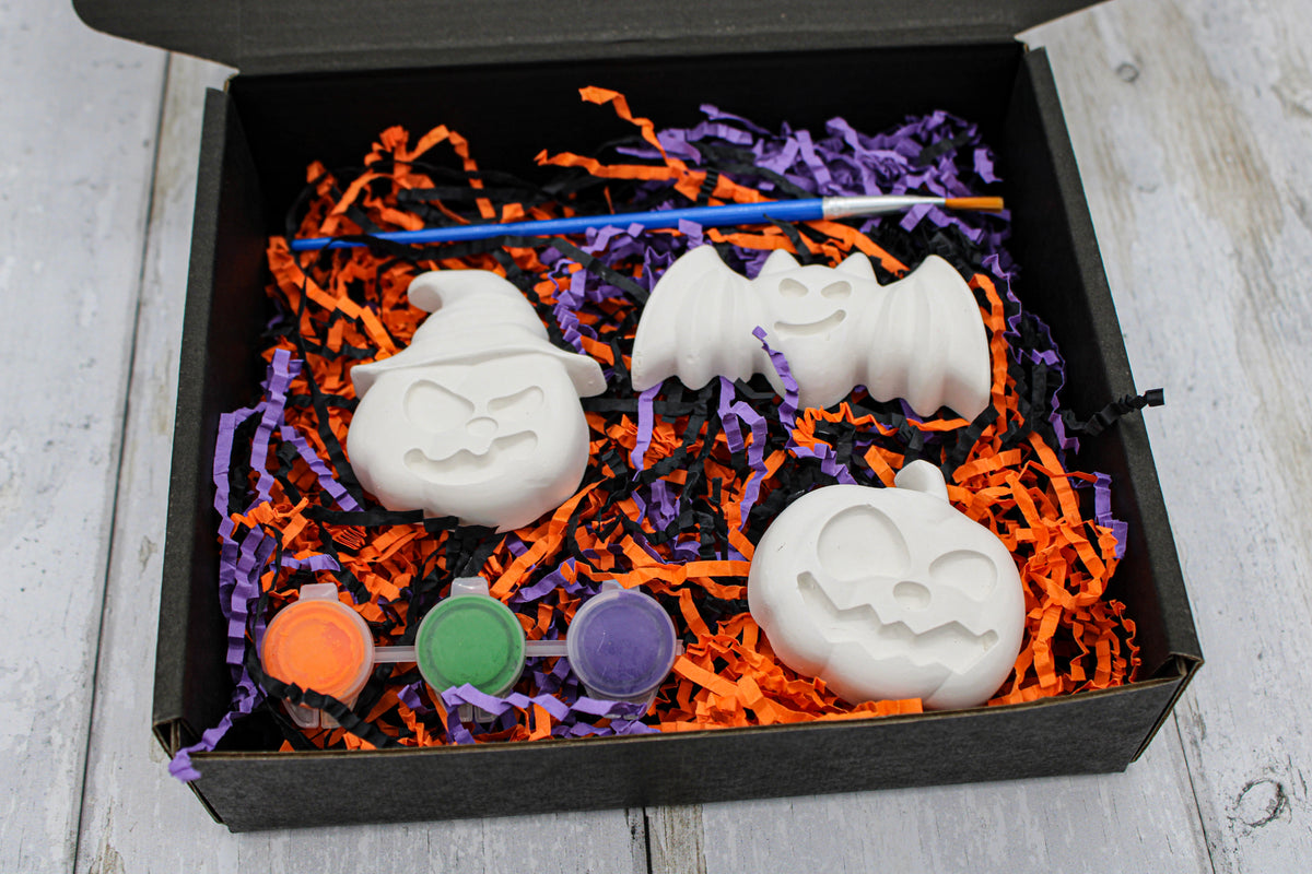 Halloween Plaster Painting Kit for Kids | Paint Your Own Halloween Craft Kit | Witch Hat Pumpkin, Bat & Pumpkin